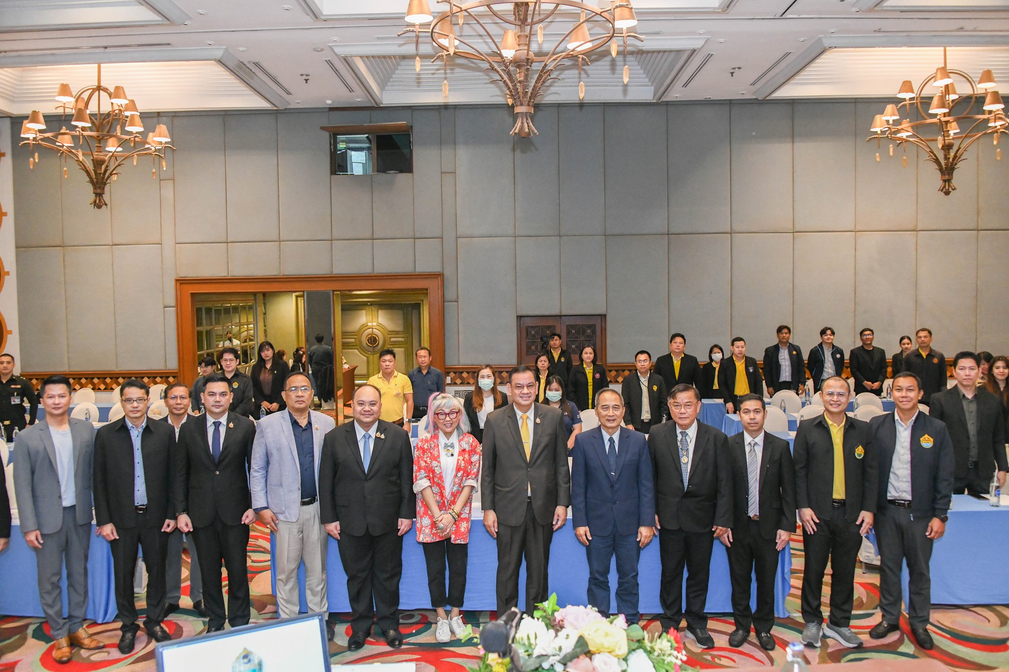 การประชุมรับฟังความคิดเห็น และข้อเสนอแนะต่อกรอบแนวคิดการศึกษารูปแบบการจัดทำและบริหารจัดการพื้นที่กันชน (Buffer Zone) ที่ดินของรัฐ