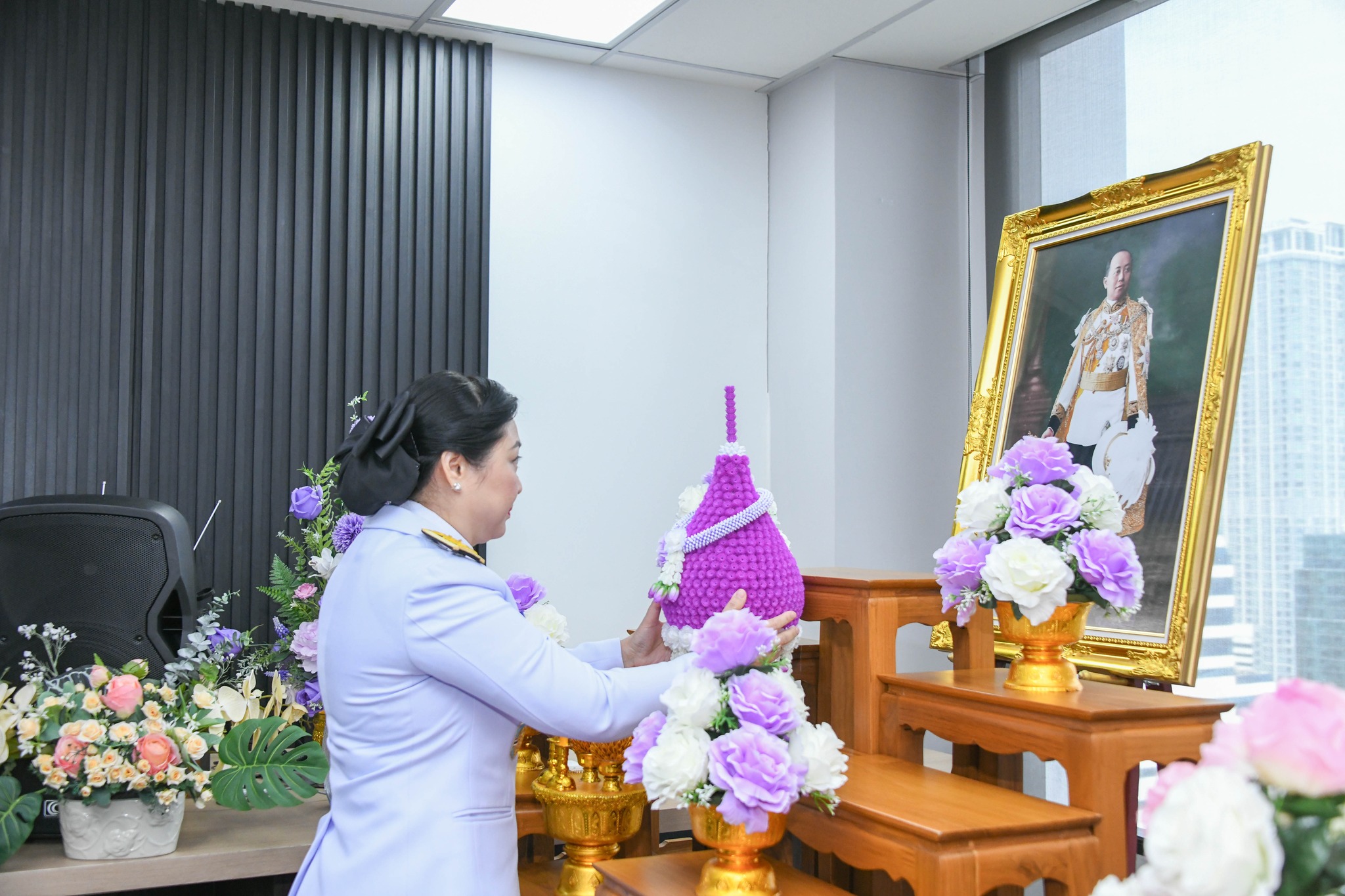 สคทช. จัดพิธีเจริญพระพุทธมนต์และทำบุญถวายพระราชกุศลแด่พระบาทสมเด็จพระมงกุฎเกล้าเจ้าอยู่หัว เนื่องในโอกาสวันคล้ายวันสวรรคต ครบ ๑๐๐ ปี และเนื่องในโอกาสวันคล้ายวันประสูติ ครบ ๑๐๐ ปี สมเด็จพระเจ้าภคินีเธอ เจ้าฟ้าเพชรรัตนราชสุดา สิริโสภาพัณณวดี